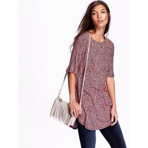 Old Navy Maroon Tulip Hem Top - S